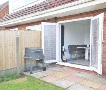 Holmes House Avenue, Wigan, WN3 - Photo 2