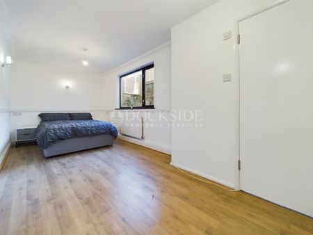 1 bed to rent in Theodore Place, Gillingham, ME7 - Photo 2