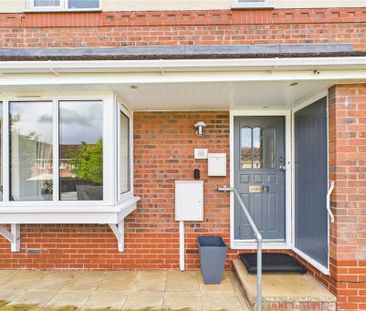 2 bedroom terraced house to rent - Photo 2