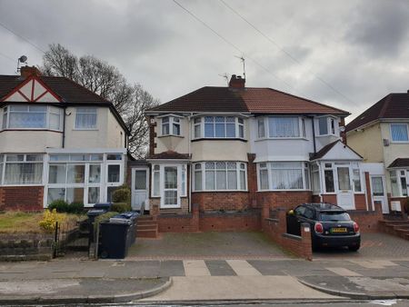 3 bedroom semi-detached house to rent - Photo 4