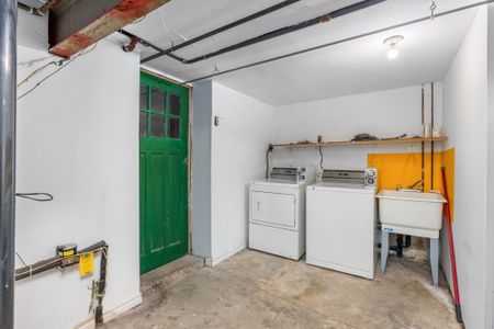 For Lease - 36 Lanark Avenue Unit# #Lower, Toronto, Ontario - Photo 3