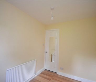 Priory Way, Mirfield, West Yorkshire, WF14 - Photo 3
