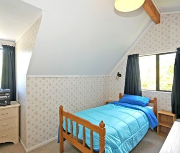 Karori Four Bedrooms - Photo 4