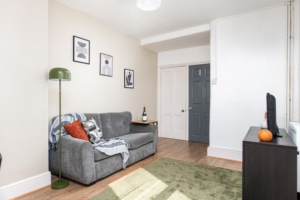 1 bedroom house to rent - Photo 1