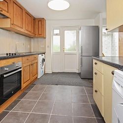 Long Meadow Way, CT2 7BT, Canterbury - Photo 2