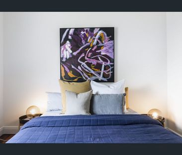 Renovated end-row terrace, Bridge glimpses upstairs - Photo 5