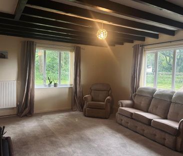 2 bedroom house to rent - Photo 1