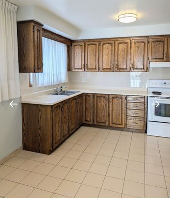 For Lease - 71 Sorlyn Avenue Unit# Main Floor, Toronto, Ontario - Photo 1