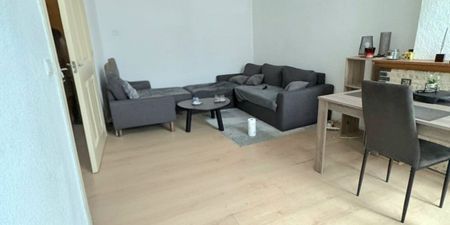 Appartement te huur in Châtelet voor € 660 met 1 slaapkamer - Foto 4