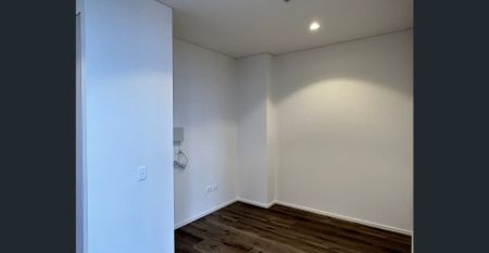 2 Bed Plus Study MOVE IN NOW - Photo 2