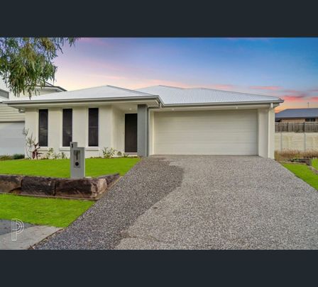 16 Santorini Way, Springfield, Qld 4300 - Photo 1