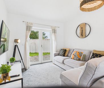 South Quay - Photo 3