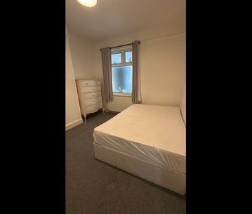 Room in a Shared House, Babington Road, NW4 - Photo 1