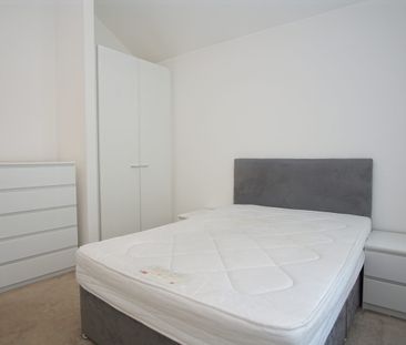 Sail Loft Court, Royal Quay Apartments, 10 Clyde Square, London, E1... - Photo 2