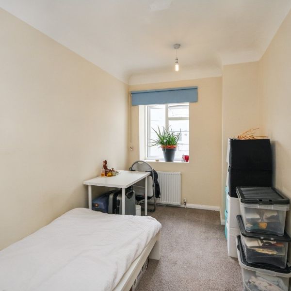 Claremont Road, Surbiton - 2 bedrooms Property for lettings - Seymours - Photo 1