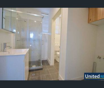 Three bedroom house close to all amenities - Photo 6