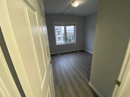 For Lease - 106 Baycliffe Crescent, Brampton, Ontario - Photo 4