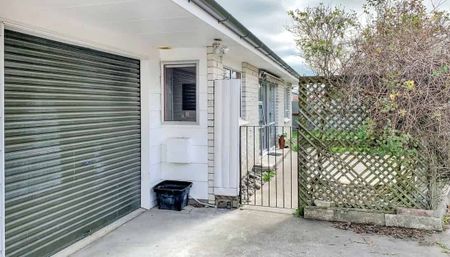 Quiet, Convenient & Perfect for Small Families - Photo 4