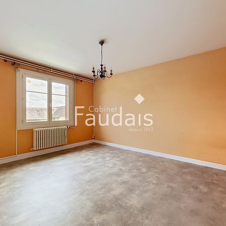 Location Appartement 1 pièce 38m² CONDE SUR VIRE 50890 - Photo 3
