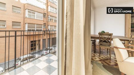 valencia, Valencian Community 46022 - Photo 5