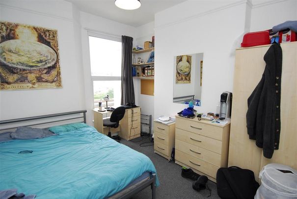 4 bedroom house to rent - Photo 1