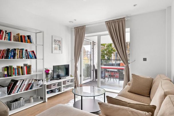 2 bedroom flat to rent - Photo 1