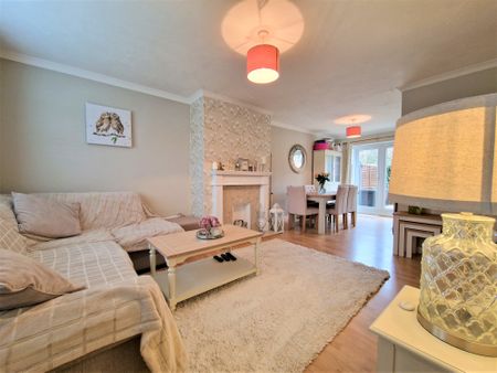 3 bedroom house to rent - Photo 2