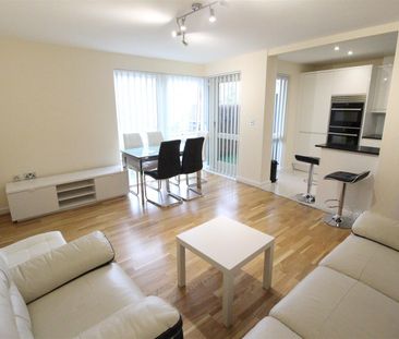 Martlesham Walk, NW9 5BF, London - Photo 1