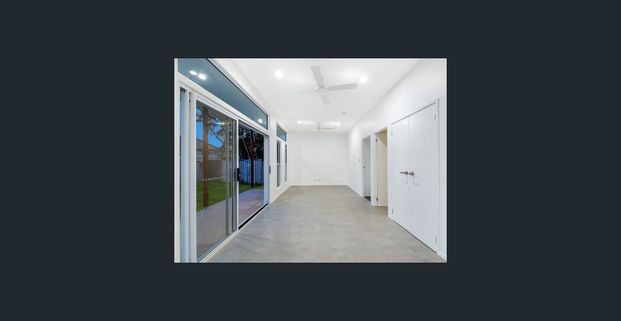 Modern 2-bedroom, 1-bathroom Duplex - Photo 1