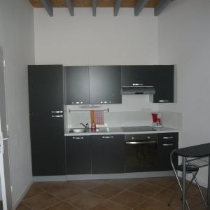 Location Appartement 2 pièces 28m² CHATEAUNEUF SUR LOIRE 45110 - Photo 2