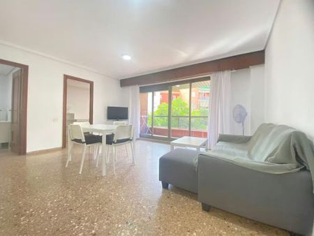 Avinguda de la Constitució, Valencia, Valencian Community 46009 - Photo 2