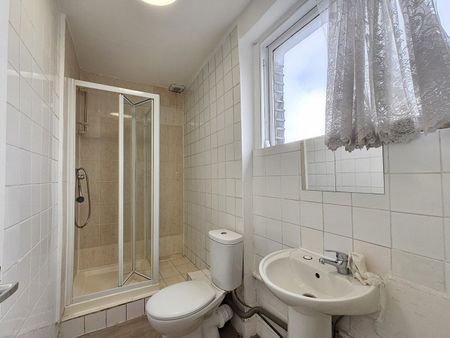 1 Bed Flat, Downs Road, E5 - Photo 2