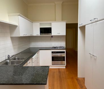 21 Hambledon Road, Hawthorn - Photo 5