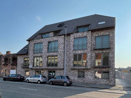 Appartement op het gelijkvloers van een kleinschalig appartementsgebouw. - Photo 3