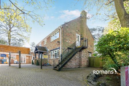 Heatherley Road, Camberley, GU15 - Photo 3