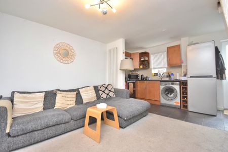 1 bedroom terraced house to rent - Photo 2