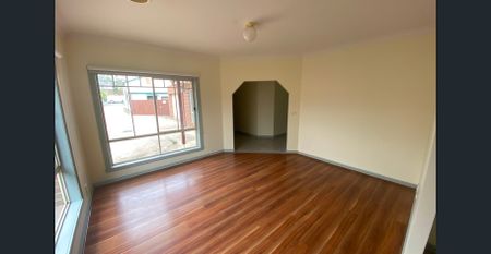 HUGE VILLA UNIT IN TOP TIER LOCATION! - Photo 2