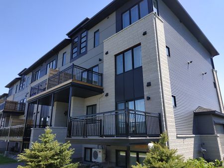 For Lease - 440 Via Verona Avenue Unit# D, Barrhaven, Ontario - Photo 3