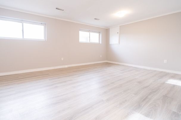 For Lease - 15 Old Oxford Road Unit# Lower Unit, St. Catharines, Ontario - Photo 1