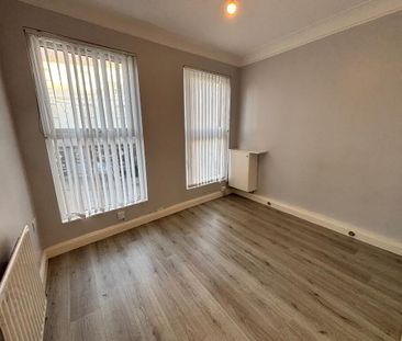 10a Market Place, Carrickfergus, BT38 7AW - Photo 3