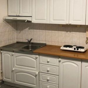 Na prenájom pekne rekonštruovaná garzonka na Vodnej ulici - Fotografia 2