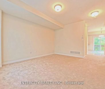 76 FIELDRIDGE CRESCENT - Photo 2