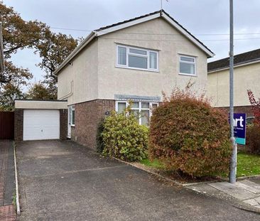 The Broad Shoard, Cowbridge - Photo 1