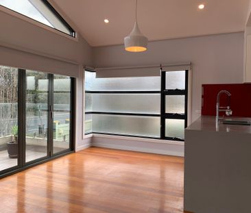 Modern Townhouse You Can't Miss - Photo 4