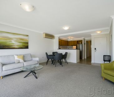 17/122 Mounts Bay Road, PERTH - Photo 1