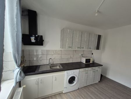 Location Appartement 2 pièces 57m² LILLE 59800 - Photo 3