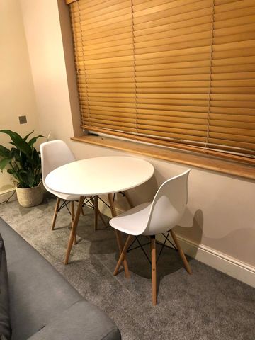 Executive detached property in amazing area! 01STMI - Room 6 - Photo 4