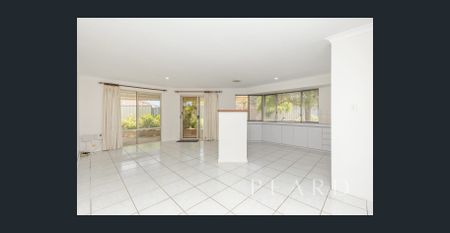 Your Dream Rental: Spacious & Perfect for Families! - Photo 4