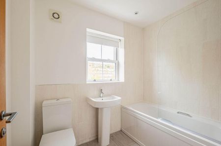 4 bedroom house to rent - Photo 4