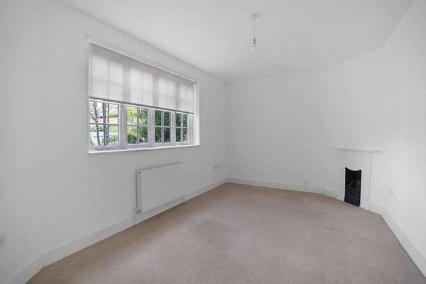 Dekker Road, Dulwich Village, London, SE21 - Photo 1